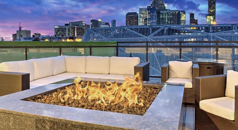 Downtown Houston Deluxe King Suite With Spa Amenities, Pool And Free Parking Exterior photo